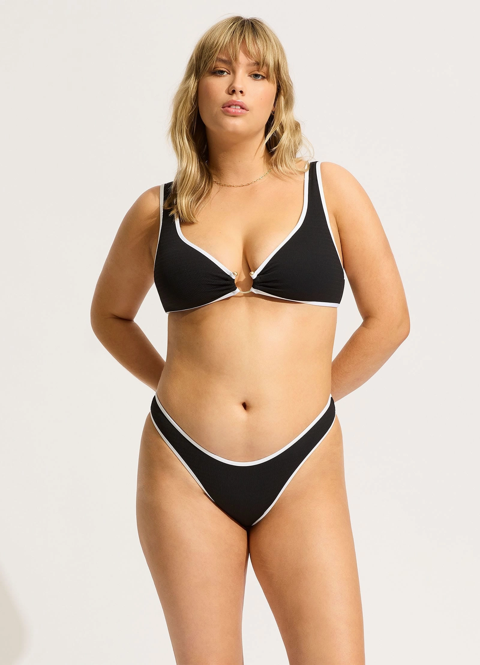 Beach Bound Ring Front Tank Bikini Top - Black