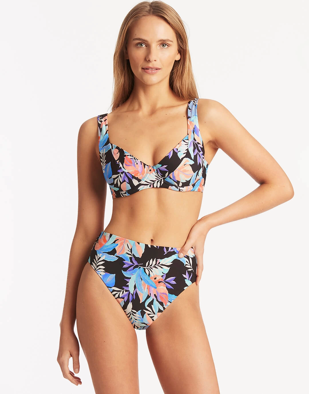 Botanica Underwired C/D Cup Bikini Top - Black