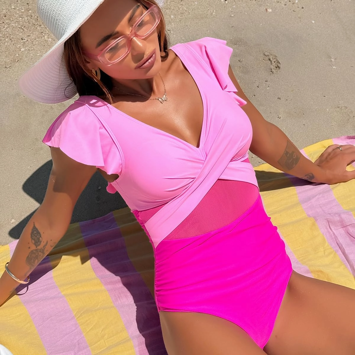 YaShaer Women's One Piece Swimsuit Bathing Suit Retro Ruffled V Neck Bathing Suits Tummy Control Swimwear